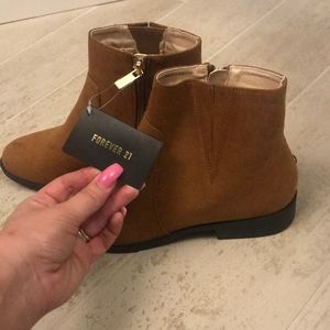 Camel brown booties